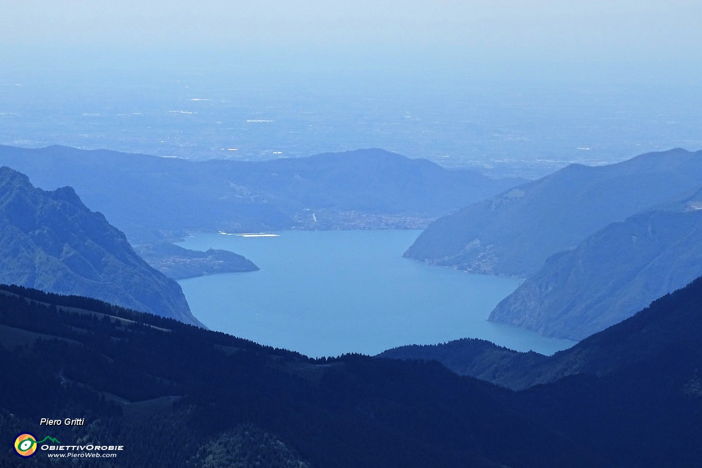 36 Zoom sui residui della passerella di Christo in Lago d'Iseo.JPG